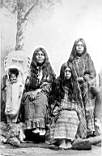 Ute woman and children - 1910.jpg